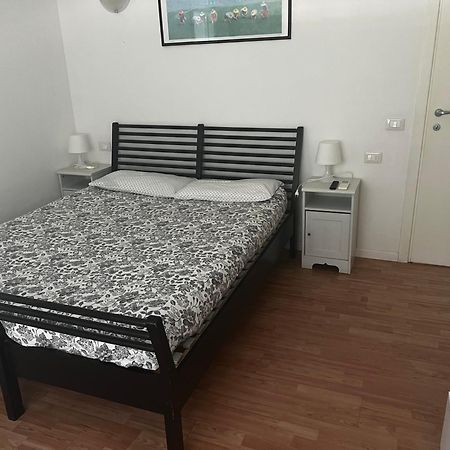 B&B Topaze 시르미오네 외부 사진