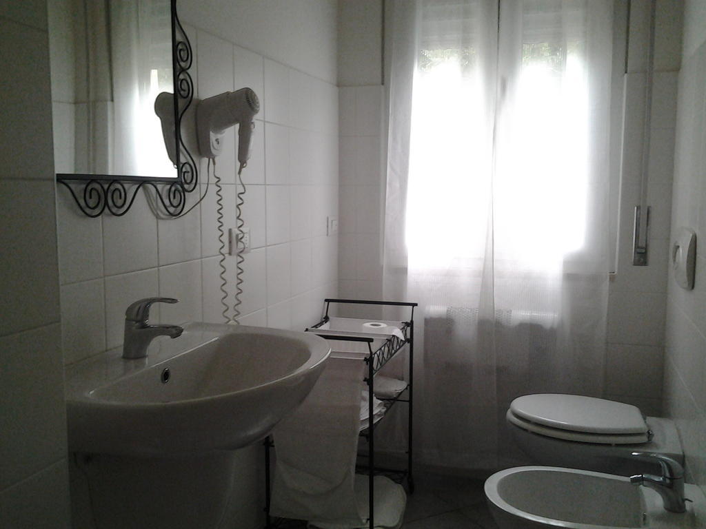 B&B Topaze 시르미오네 외부 사진
